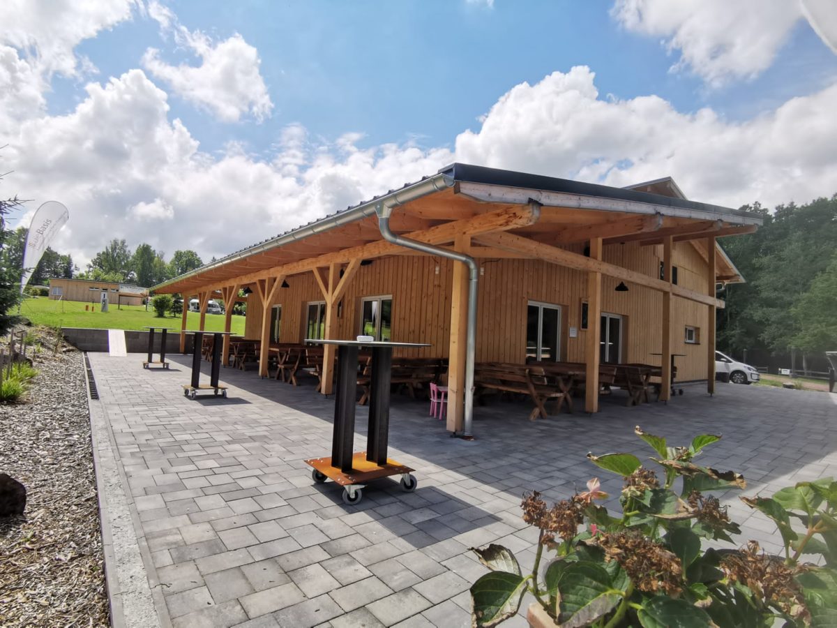 Das neue Haupthaus im Naturbad Niederwiesa